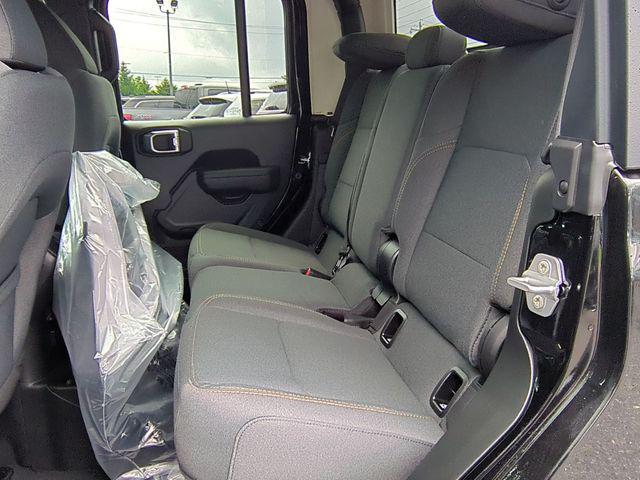new 2025 Jeep Gladiator car, priced at $43,842