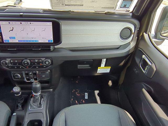 new 2025 Jeep Wrangler car, priced at $43,382