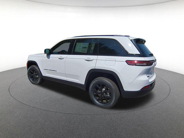 new 2025 Jeep Grand Cherokee car, priced at $37,997