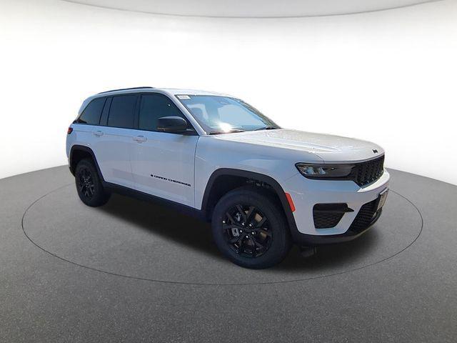 new 2025 Jeep Grand Cherokee car, priced at $37,997