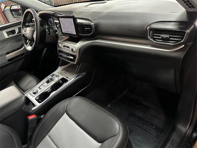 used 2022 Ford Explorer car, priced at $33,000