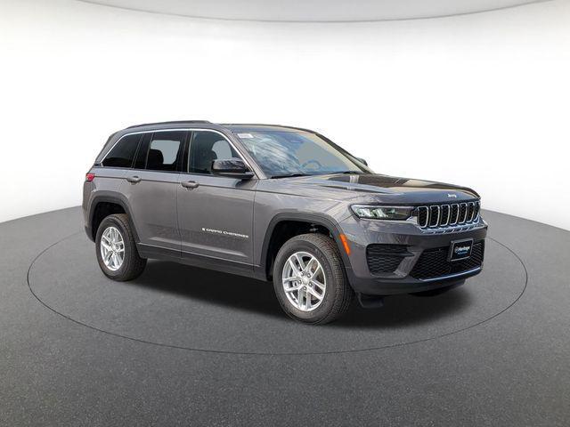 new 2025 Jeep Grand Cherokee car, priced at $36,990