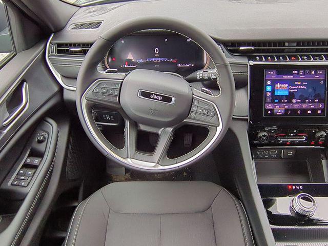 new 2025 Jeep Grand Cherokee car, priced at $37,531