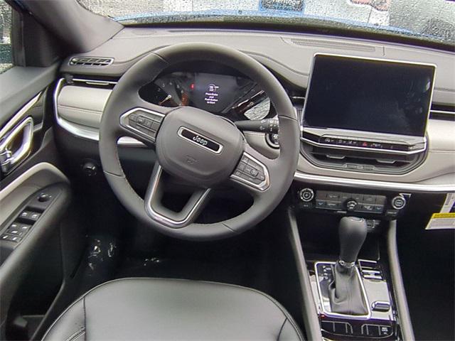 new 2025 Jeep Compass car, priced at $31,218