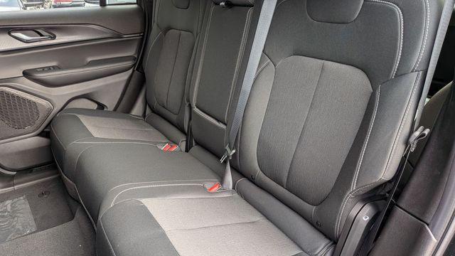 new 2025 Jeep Grand Cherokee car, priced at $36,990