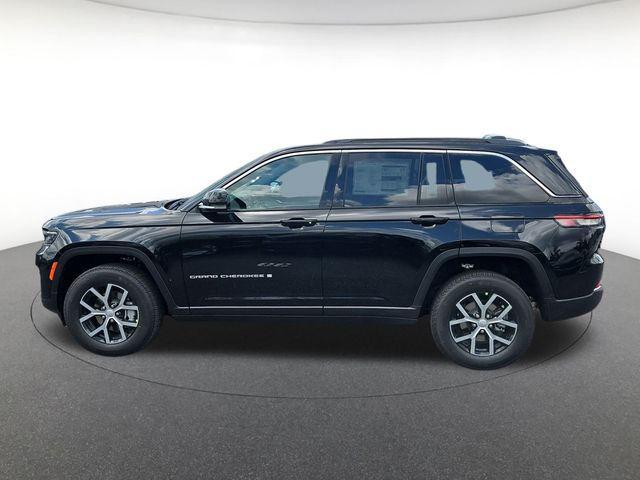 new 2025 Jeep Grand Cherokee car, priced at $40,455