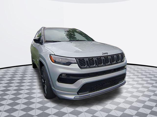 new 2025 Jeep Compass car, priced at $33,565