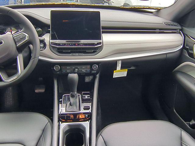 new 2025 Jeep Compass car, priced at $33,565