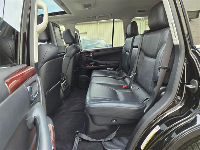 used 2015 Lexus LX 570 car, priced at $33,388