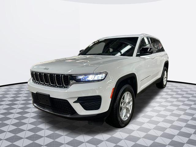 used 2025 Jeep Grand Cherokee car, priced at $37,000