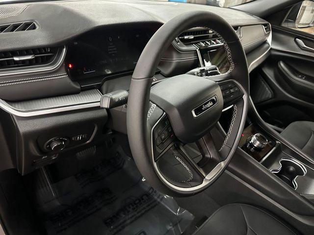 used 2025 Jeep Grand Cherokee car, priced at $37,000