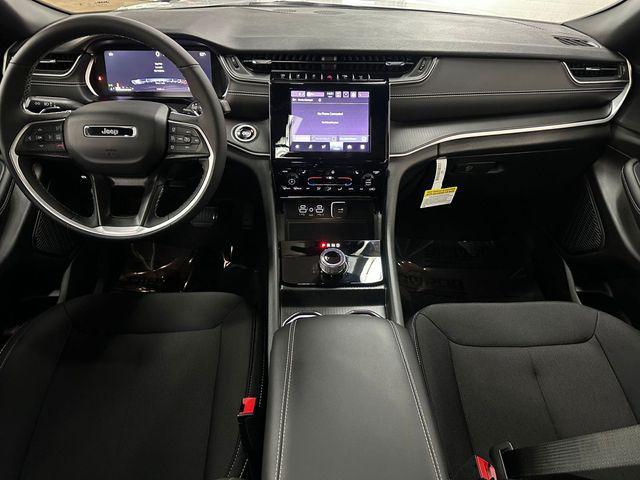 used 2025 Jeep Grand Cherokee car, priced at $37,000