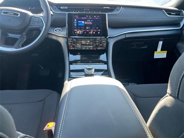 new 2025 Jeep Grand Cherokee L car, priced at $40,527