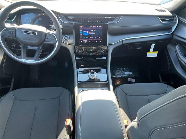 new 2025 Jeep Grand Cherokee L car, priced at $40,527