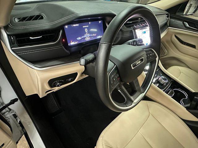 used 2022 Jeep Grand Cherokee car, priced at $32,000