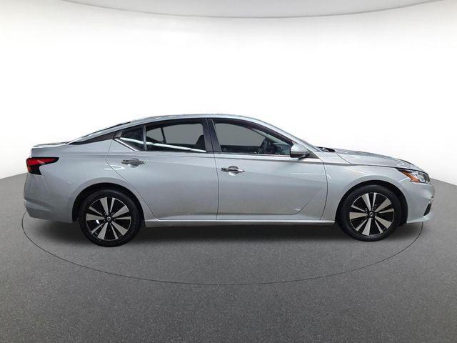 used 2022 Nissan Altima car, priced at $17,400