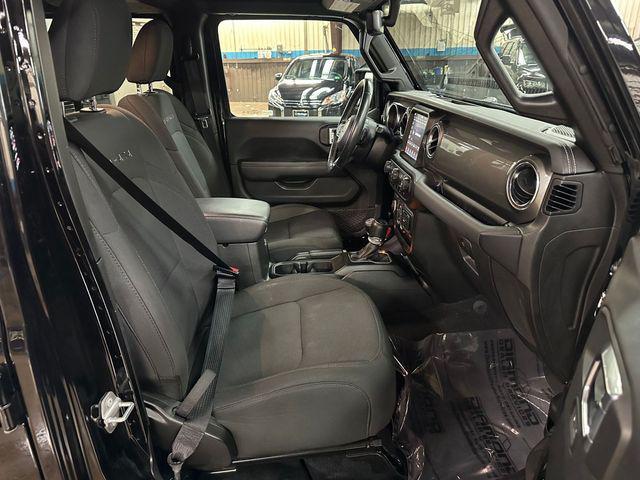 used 2022 Jeep Wrangler Unlimited car, priced at $33,000
