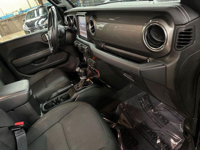 used 2022 Jeep Wrangler Unlimited car, priced at $33,000
