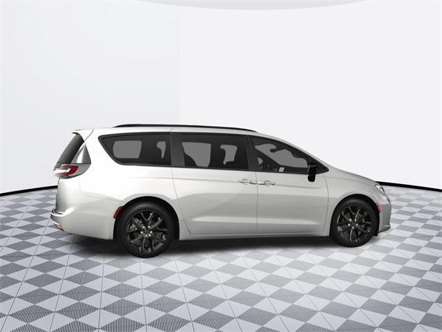 new 2024 Chrysler Pacifica car, priced at $45,011