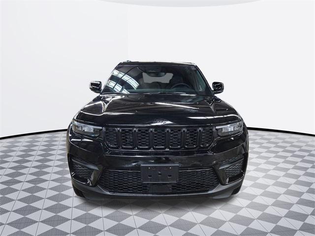 used 2024 Jeep Grand Cherokee car, priced at $39,000