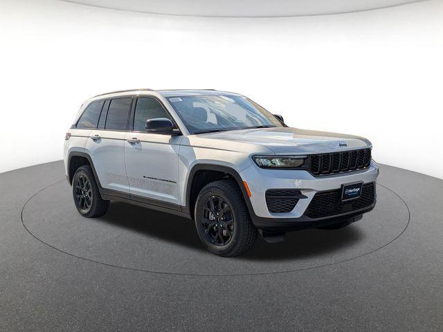 new 2025 Jeep Grand Cherokee car, priced at $37,158
