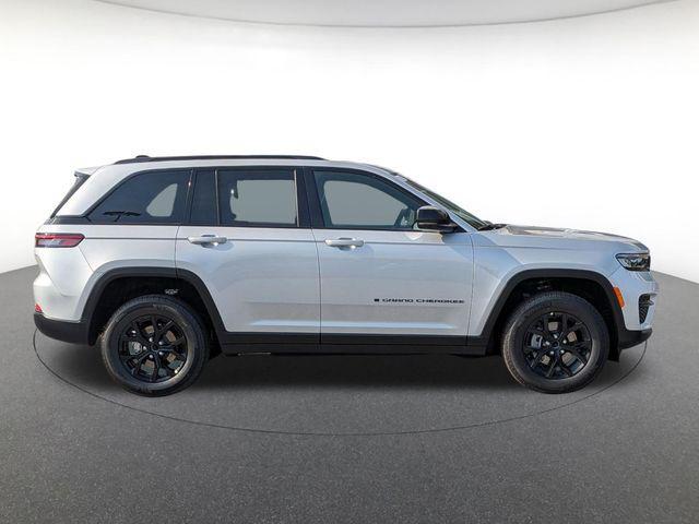 new 2025 Jeep Grand Cherokee car, priced at $37,158