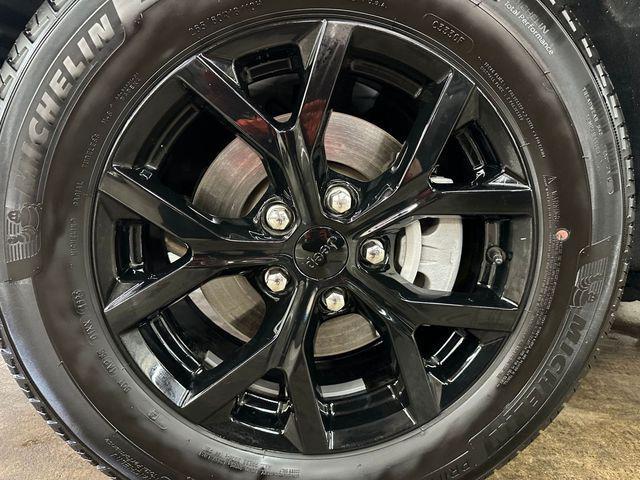 used 2024 Jeep Grand Cherokee car, priced at $36,511