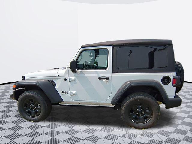 new 2025 Jeep Wrangler car, priced at $33,058