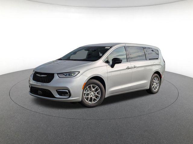 new 2026 Chrysler Pacifica car, priced at $40,365