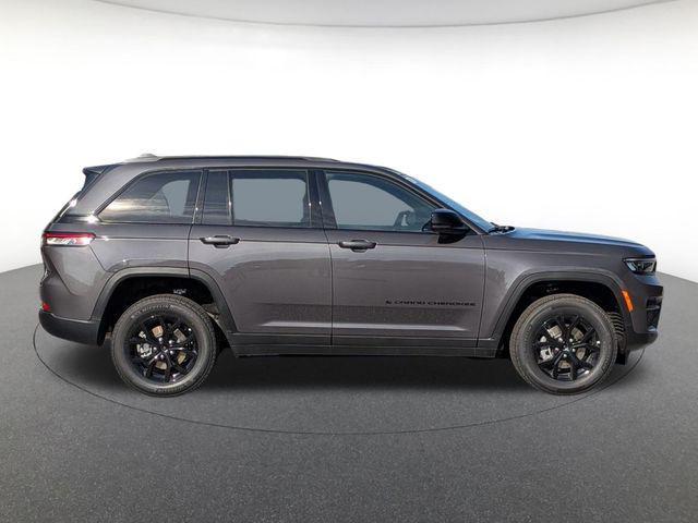 new 2025 Jeep Grand Cherokee car, priced at $37,158