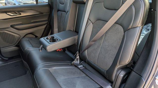 new 2025 Jeep Grand Cherokee car, priced at $37,158