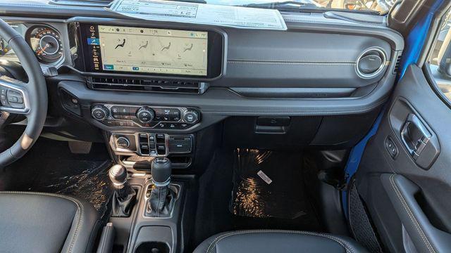 new 2025 Jeep Wrangler car, priced at $53,120