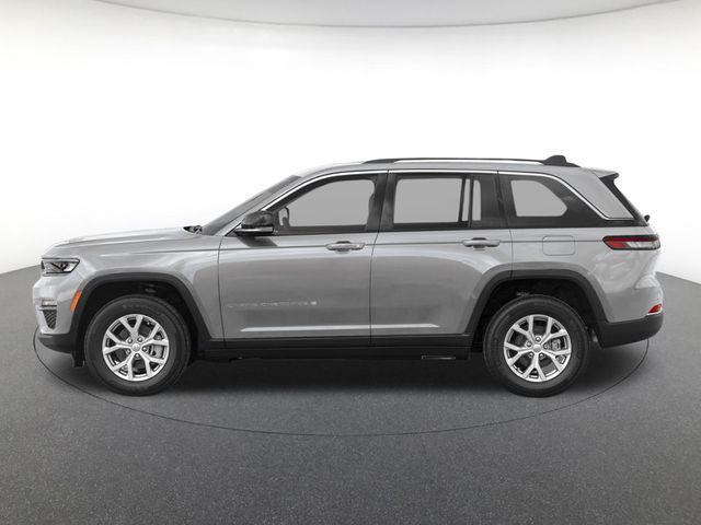 new 2025 Jeep Grand Cherokee car, priced at $49,170