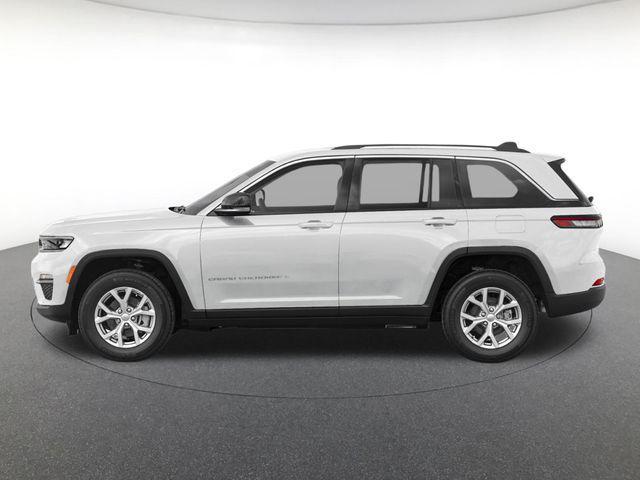 new 2025 Jeep Grand Cherokee car, priced at $40,044