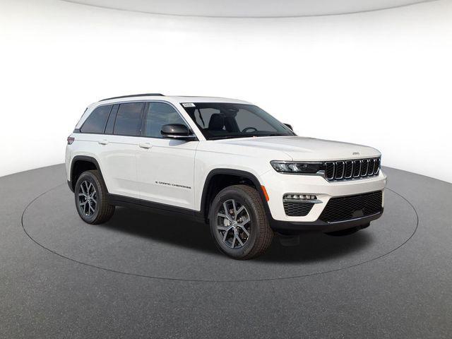 new 2025 Jeep Grand Cherokee car, priced at $40,044
