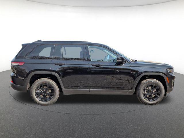 new 2025 Jeep Grand Cherokee car, priced at $37,158