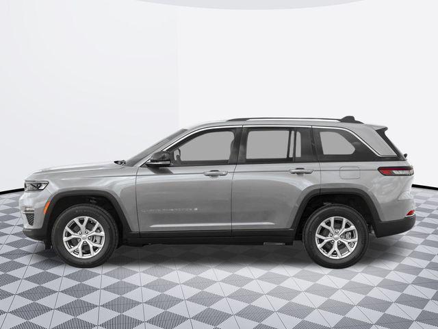 new 2025 Jeep Grand Cherokee car, priced at $43,646