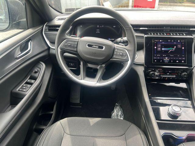 new 2025 Jeep Grand Cherokee L car, priced at $40,718