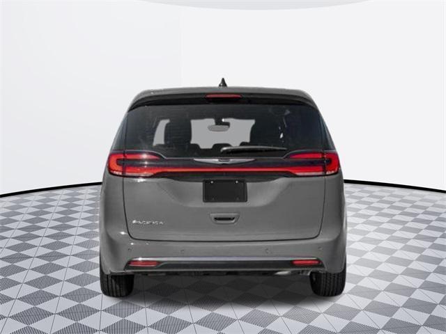 new 2025 Chrysler Pacifica car, priced at $44,145