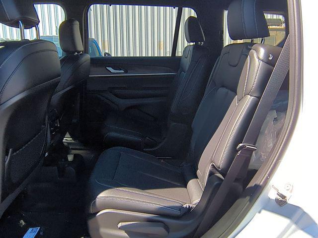 new 2025 Jeep Grand Cherokee L car, priced at $49,352