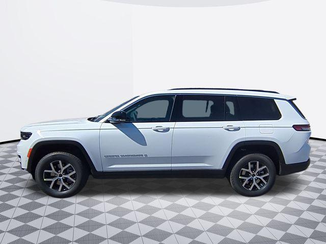 new 2025 Jeep Grand Cherokee L car, priced at $49,352