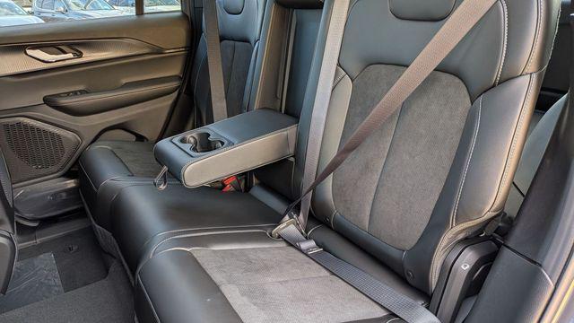 new 2025 Jeep Grand Cherokee car, priced at $37,158