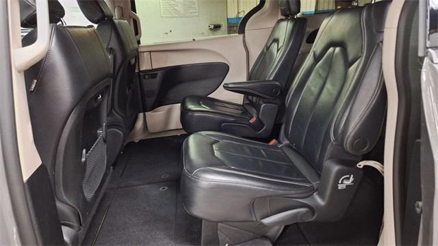 used 2022 Chrysler Pacifica car, priced at $20,000