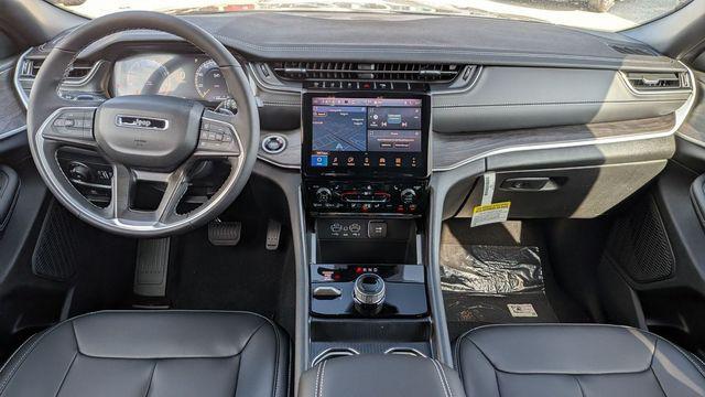 new 2025 Jeep Grand Cherokee car, priced at $46,760