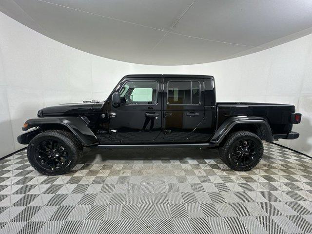 new 2025 Jeep Gladiator car, priced at $43,385