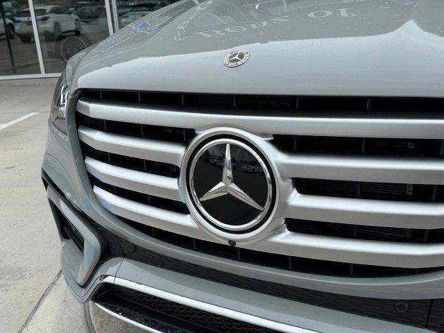 new 2025 Mercedes-Benz GLS 450 car, priced at $103,870