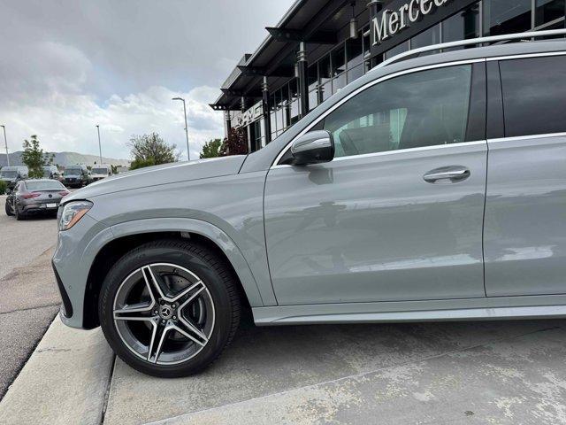 new 2025 Mercedes-Benz GLS 450 car, priced at $103,870