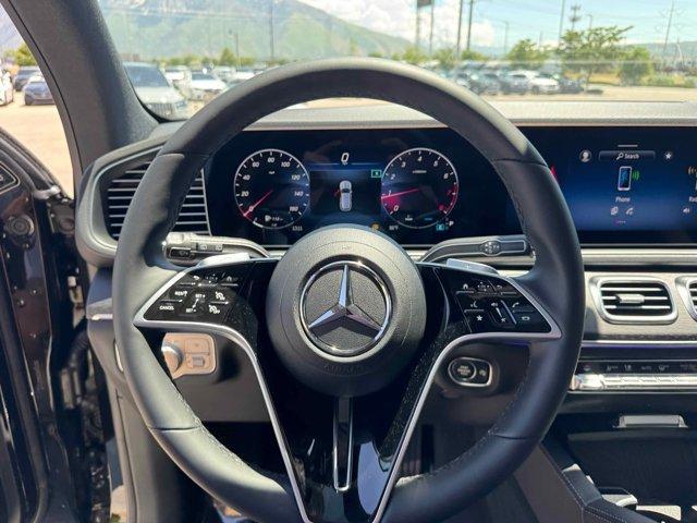 new 2025 Mercedes-Benz GLE 580 car, priced at $93,465