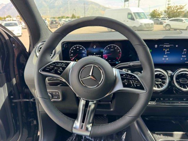new 2025 Mercedes-Benz GLA 250 car, priced at $47,295