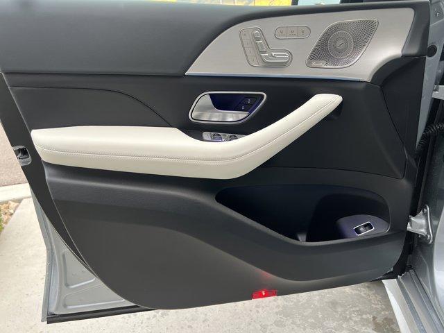 new 2026 Mercedes-Benz GLE 450 car, priced at $85,125